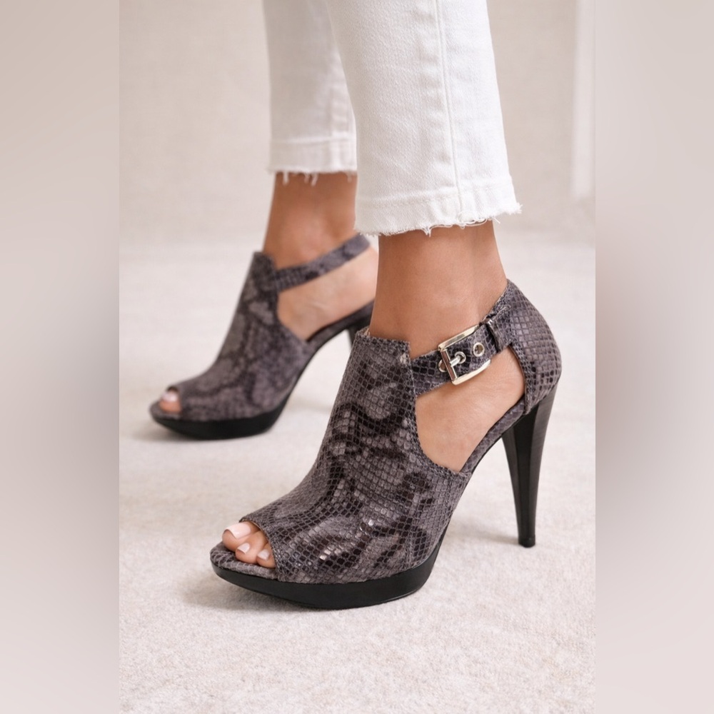 Michael Kors Snakeskin Peep Toe Heels | 4.5” Stiletto | Size 9.5 | Luxe Texture